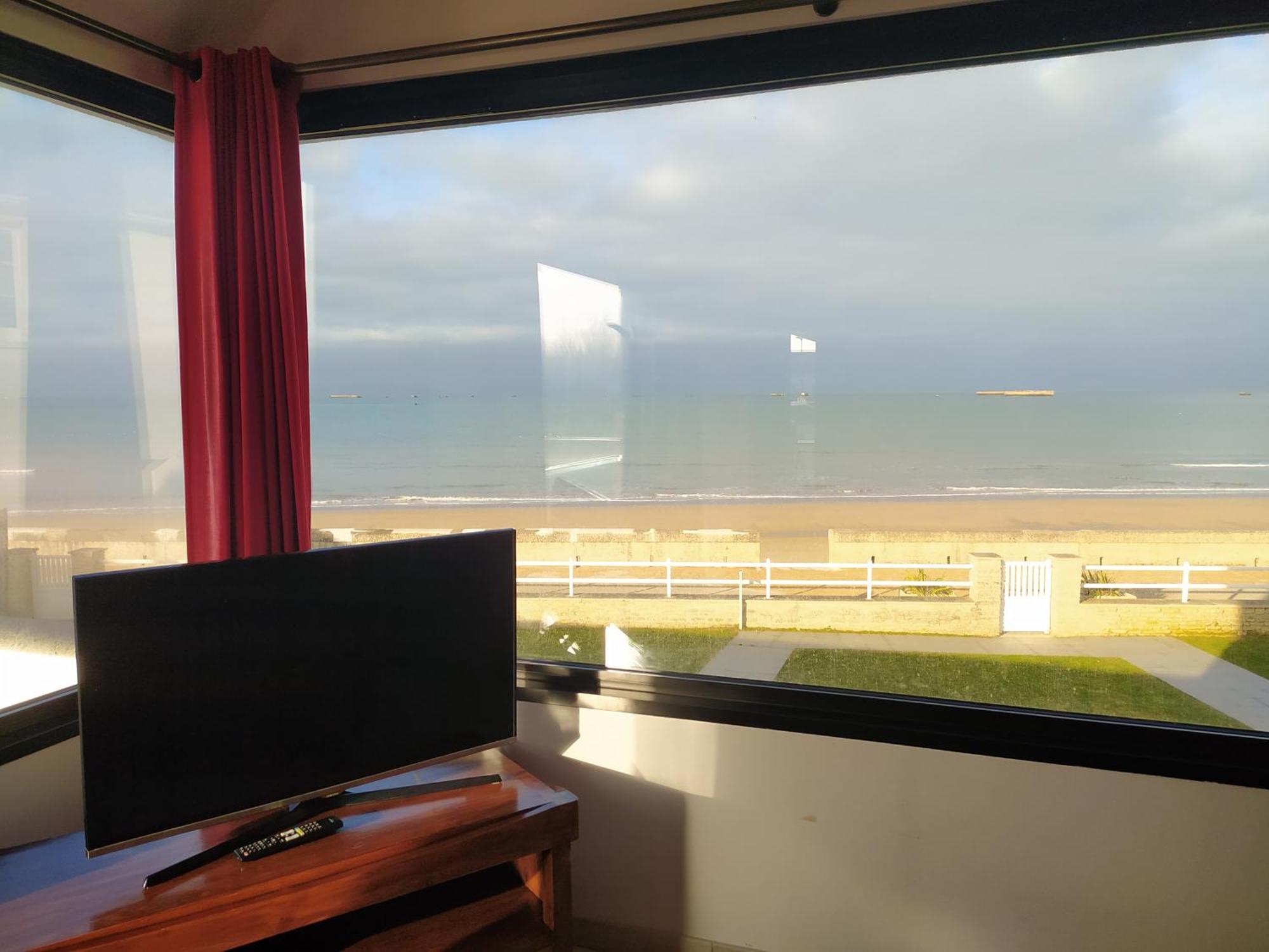 Saint-Côme-de-Fresné Gites "Bord De Mer" Pmr Ou "Arromanches" 2 Chambres En Front De Mer A Asnelles , 3Km D'Arromanches, 10Km De Bayeux מראה חיצוני תמונה