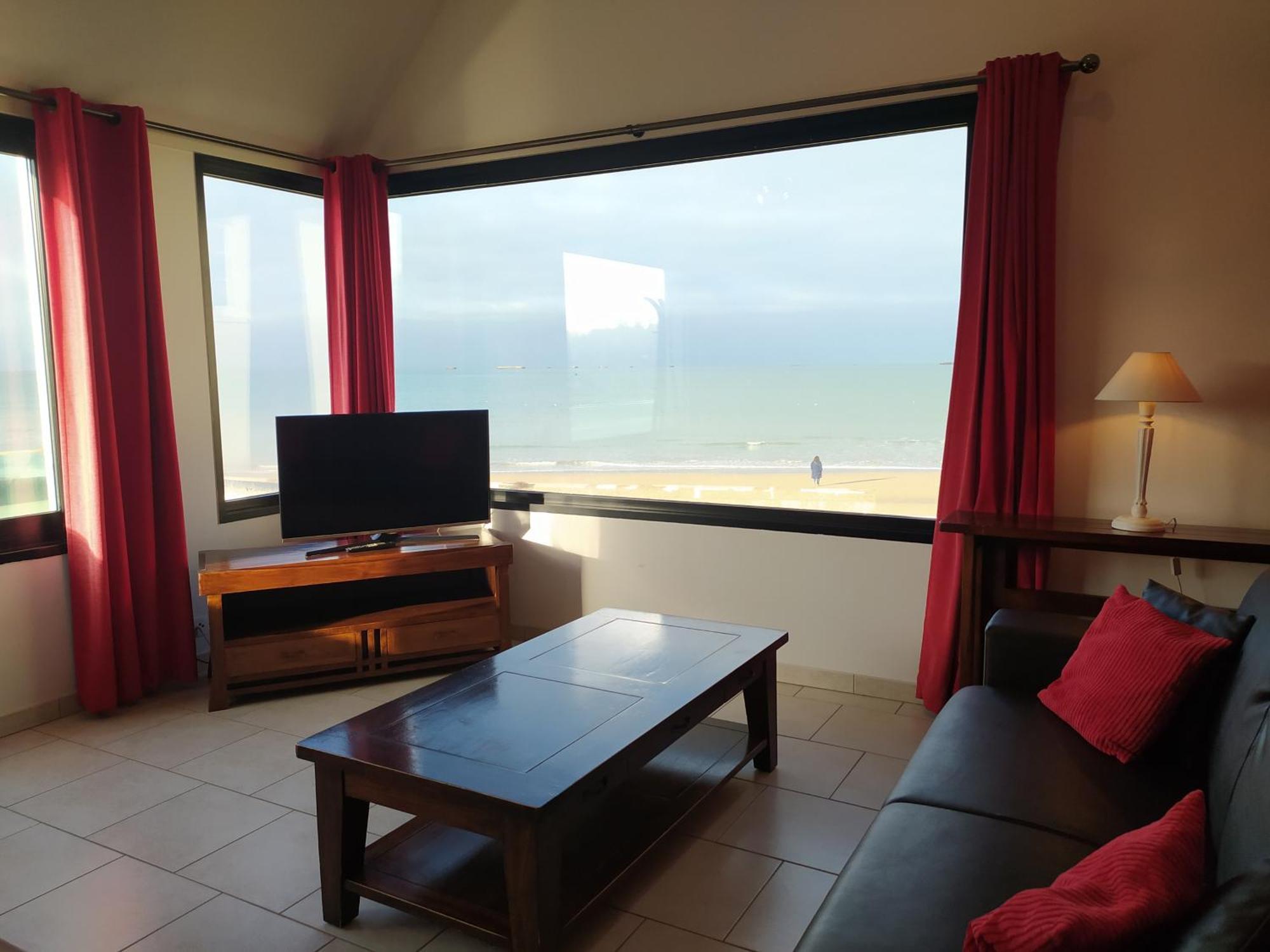 Saint-Côme-de-Fresné Gites "Bord De Mer" Pmr Ou "Arromanches" 2 Chambres En Front De Mer A Asnelles , 3Km D'Arromanches, 10Km De Bayeux מראה חיצוני תמונה