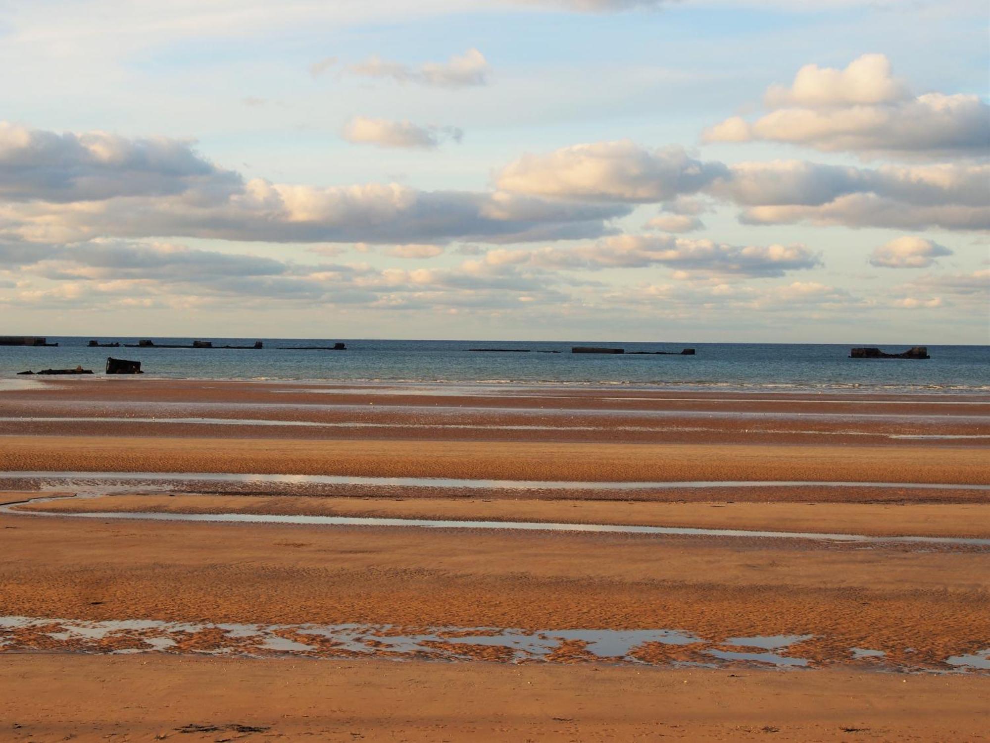 Saint-Côme-de-Fresné Gites "Bord De Mer" Pmr Ou "Arromanches" 2 Chambres En Front De Mer A Asnelles , 3Km D'Arromanches, 10Km De Bayeux מראה חיצוני תמונה