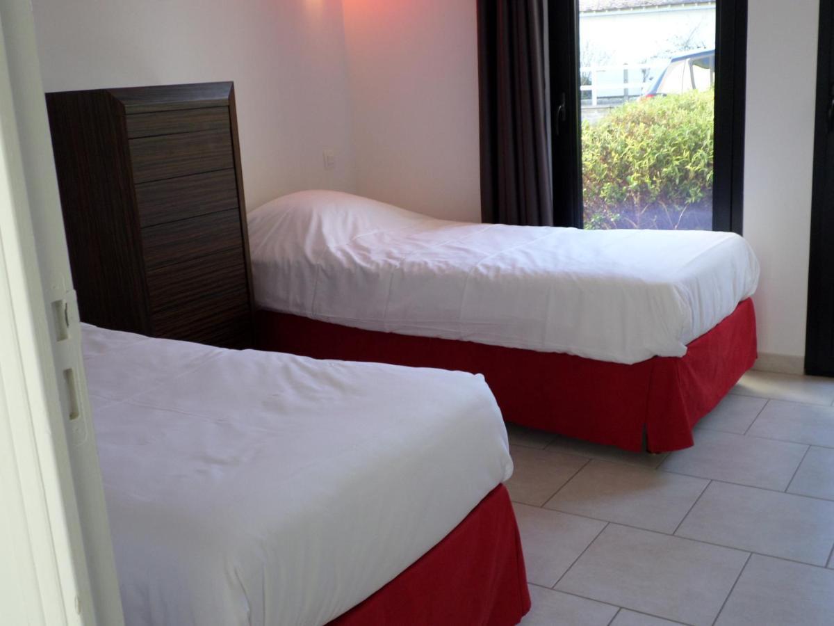 Saint-Côme-de-Fresné Gites "Bord De Mer" Pmr Ou "Arromanches" 2 Chambres En Front De Mer A Asnelles , 3Km D'Arromanches, 10Km De Bayeux מראה חיצוני תמונה